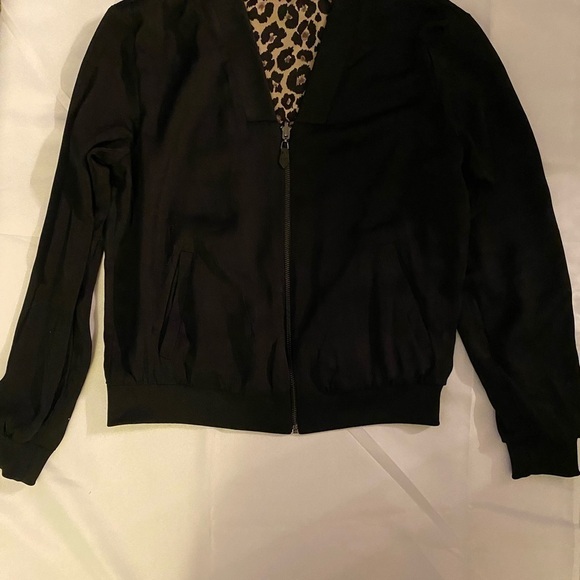 STELLA & Dot Reservable Bomber in Leopard Sz Small - Picture 4 of 7